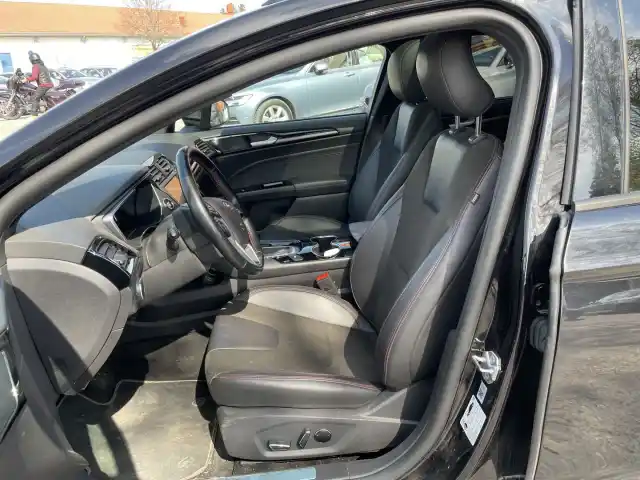 Musta Farmari, Ford Mondeo – MZI-681