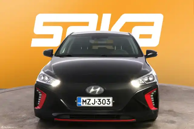 Musta Viistoperä, Hyundai IONIQ ELECTRIC – MZJ-303