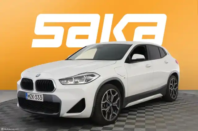 Valkoinen Maastoauto, BMW X2 – MZK-333