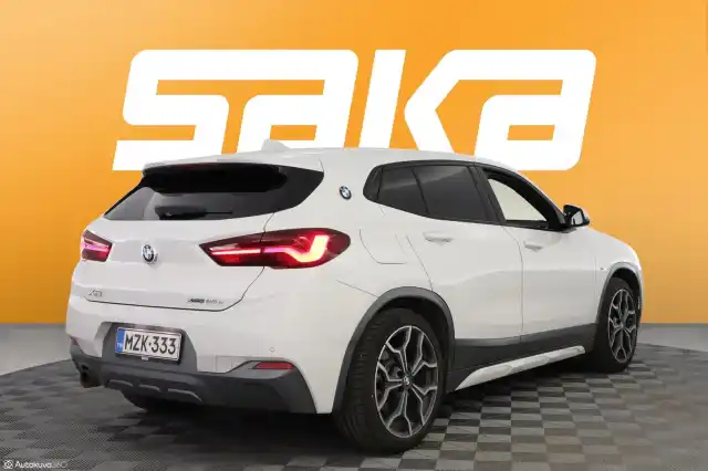 Valkoinen Maastoauto, BMW X2 – MZK-333