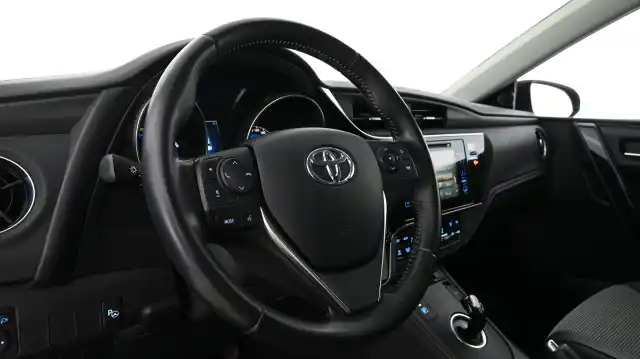 Sininen Viistoperä, Toyota Auris – MZK-464