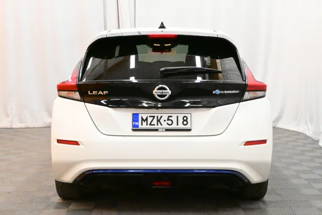 Valkoinen Viistoperä, Nissan Leaf – MZK-518