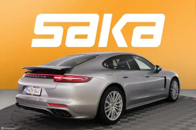 Hopea Sedan, Porsche Panamera – MZK-541