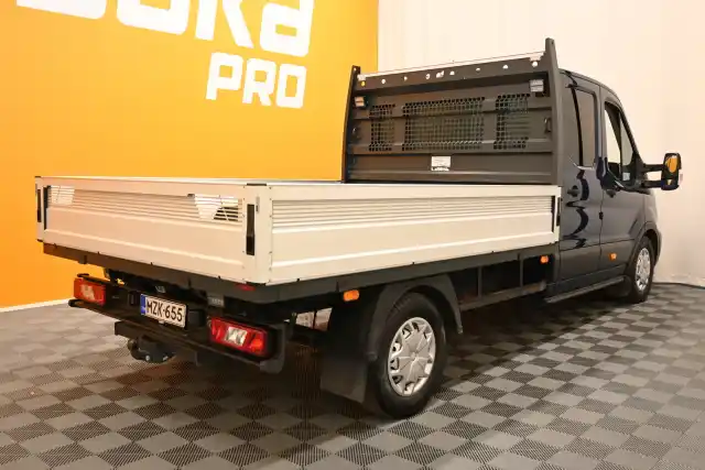 Sininen Avolava, Ford Transit – MZK-655