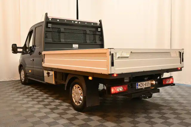 Sininen Avolava, Ford Transit – MZK-655