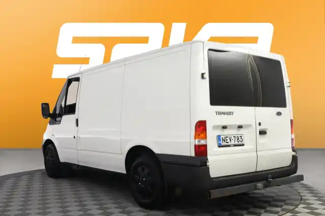 Valkoinen Pakettiauto, Ford Transit – NEV-783