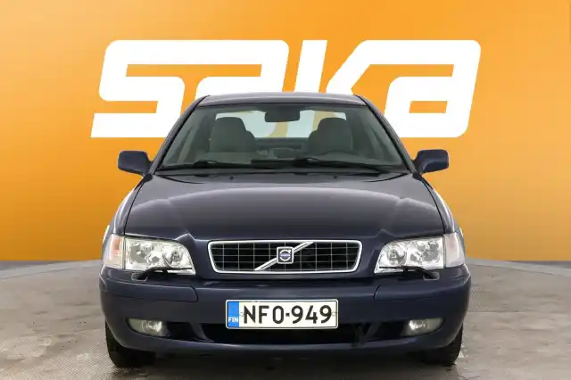 Sininen Sedan, Volvo S40 – NFO-949