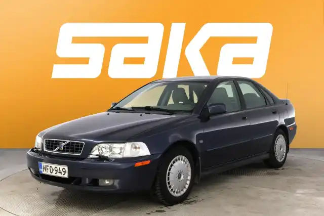 Sininen Sedan, Volvo S40 – NFO-949