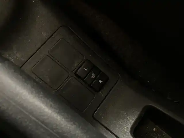 Sininen Viistoperä, Toyota Yaris – NGR-916