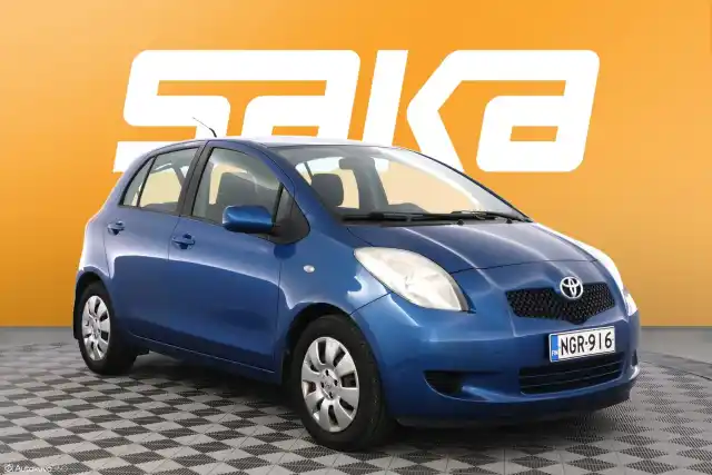 Sininen Viistoperä, Toyota Yaris – NGR-916