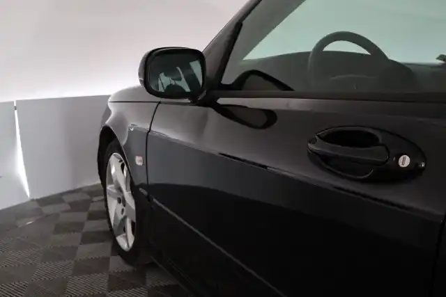 Musta Farmari, Saab 9-5 – NHK-745