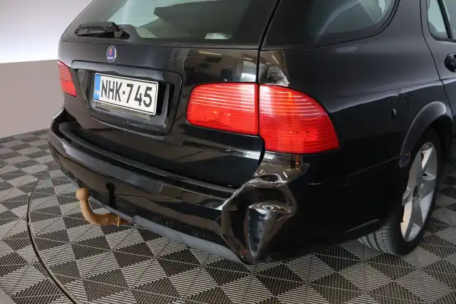 Musta Farmari, Saab 9-5 – NHK-745