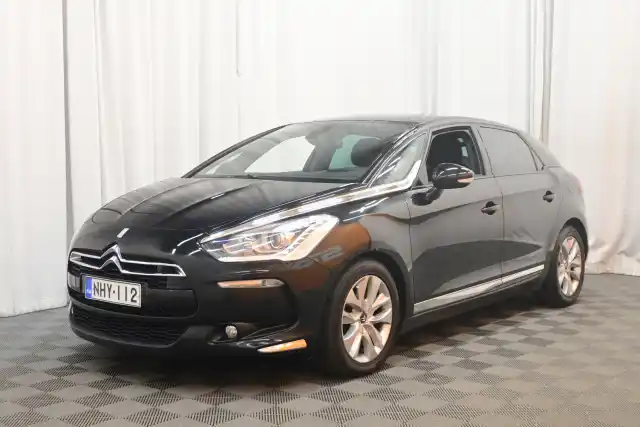 Musta Viistoperä, Citroen DS5 – NHY-112