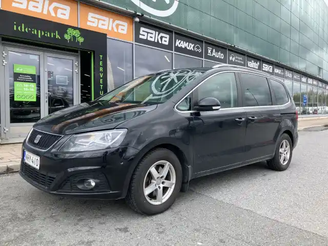 Musta Tila-auto, Seat Alhambra – NHY-410