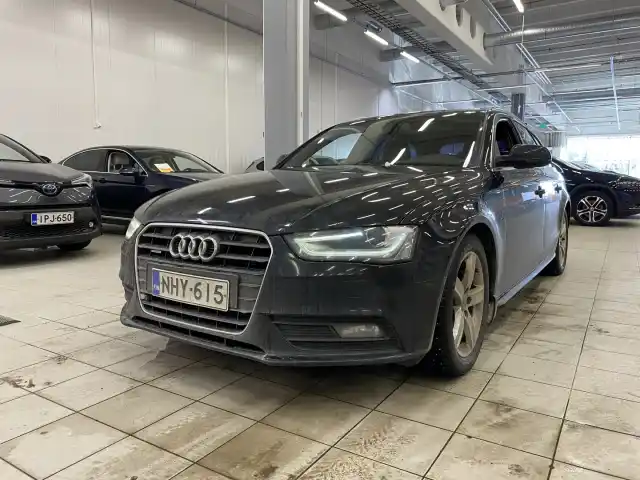 Musta Farmari, Audi A4 – NHY-615