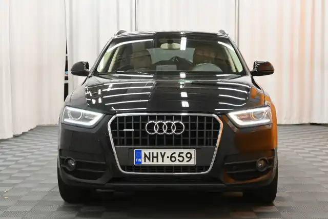 Musta Maastoauto, Audi Q3 – NHY-659