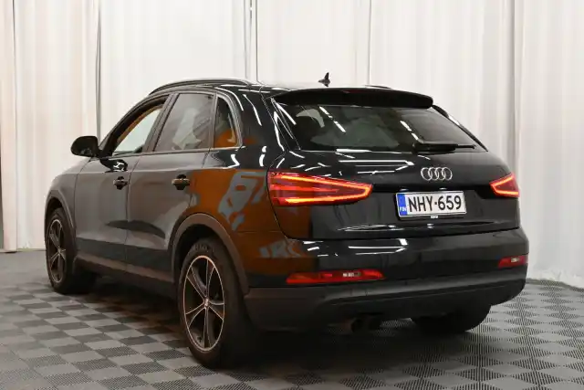 Musta Maastoauto, Audi Q3 – NHY-659