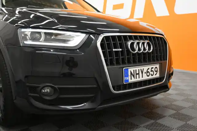 Musta Maastoauto, Audi Q3 – NHY-659