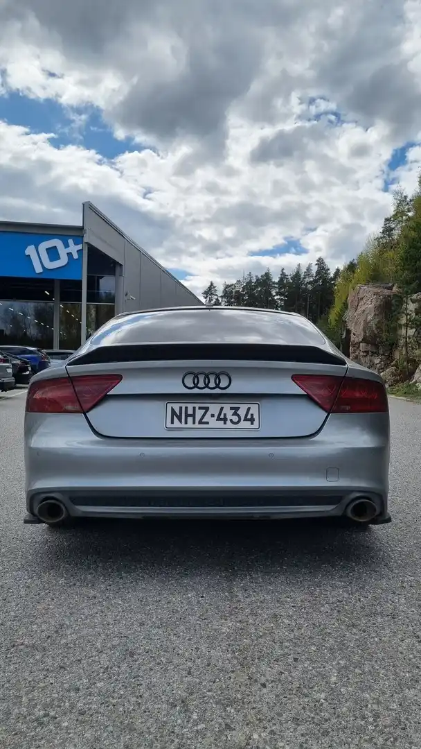 Harmaa Viistoperä, Audi A7 – NHZ-434