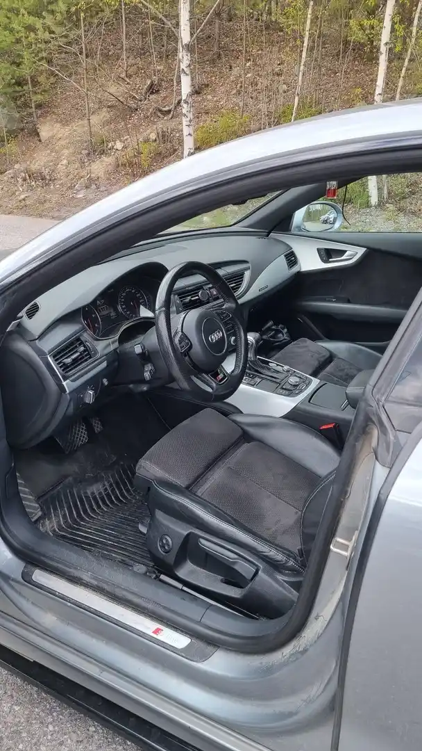 Harmaa Viistoperä, Audi A7 – NHZ-434