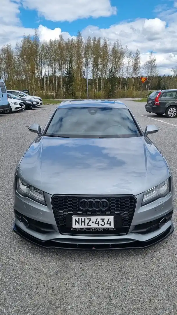 Harmaa Viistoperä, Audi A7 – NHZ-434