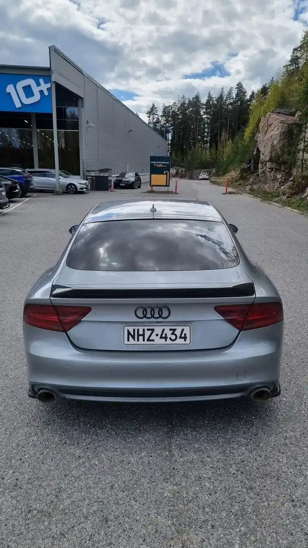 Harmaa Viistoperä, Audi A7 – NHZ-434