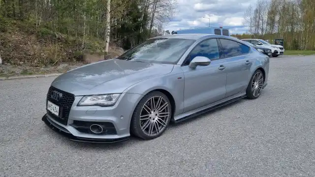Harmaa Viistoperä, Audi A7 – NHZ-434