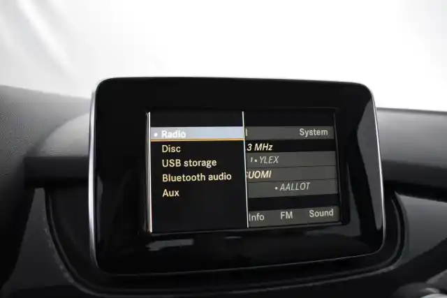 Musta Tila-auto, Mercedes-Benz B – NIA-662