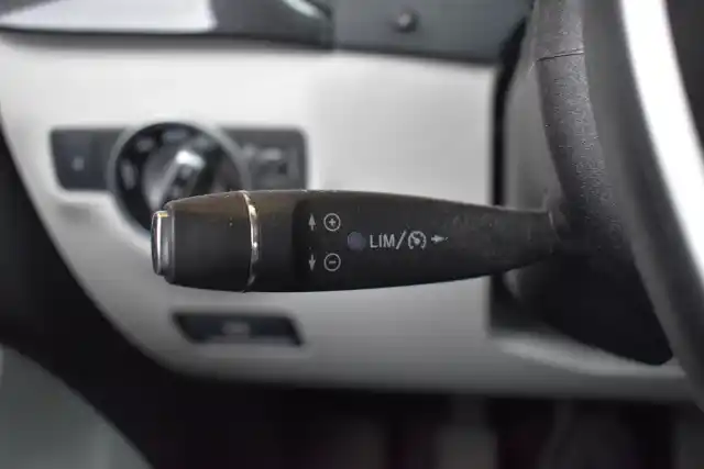 Musta Tila-auto, Mercedes-Benz B – NIA-662