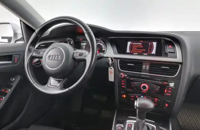 Hopea Viistoperä, Audi A5 – NII-225