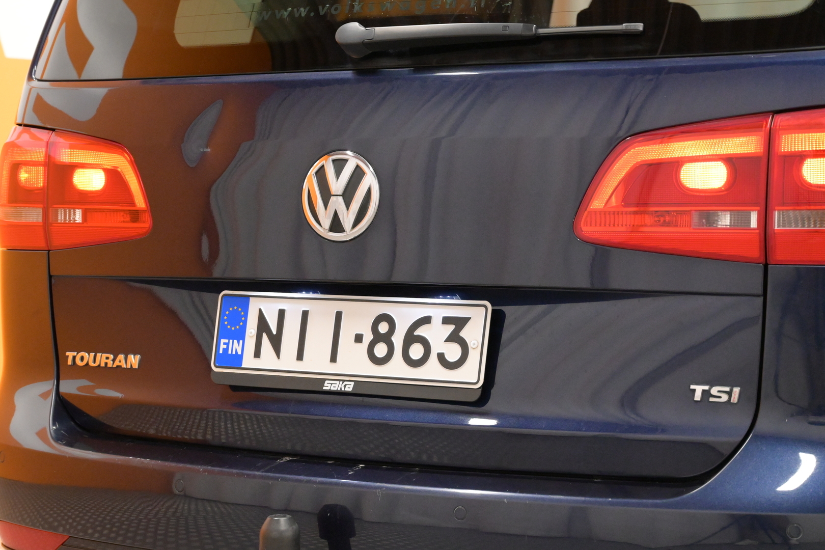 Sininen Tila-auto, Volkswagen Touran – NII-863