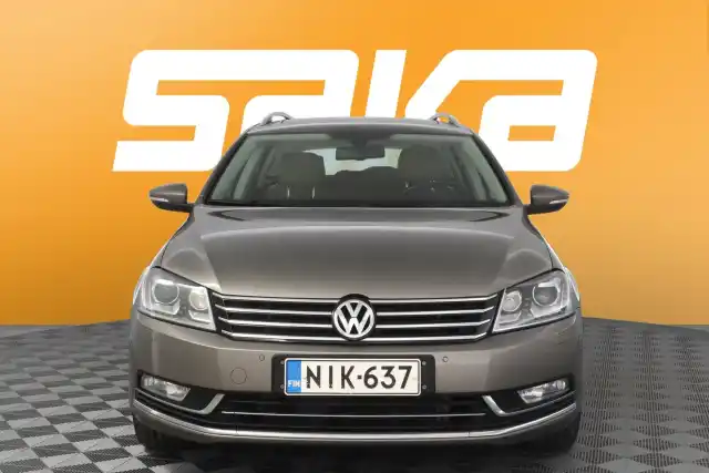 Beige Farmari, Volkswagen Passat – NIK-637