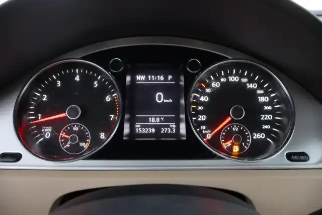 Beige Farmari, Volkswagen Passat – NIK-637