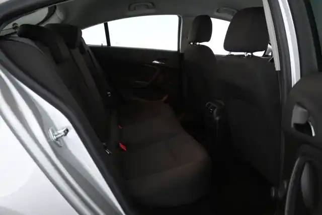 Hopea Viistoperä, Opel Insignia – NIL-376