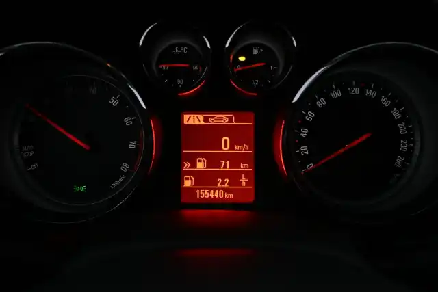 Hopea Viistoperä, Opel Insignia – NIL-376