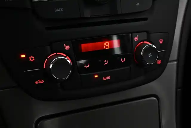Hopea Viistoperä, Opel Insignia – NIL-376