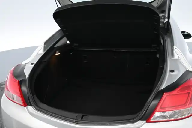 Hopea Viistoperä, Opel Insignia – NIL-376