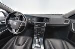 Harmaa Farmari, Volvo V60 – NIM-817, kuva 9