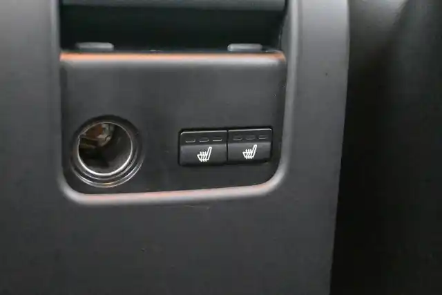 Harmaa Farmari, Volvo V60 – NIM-817