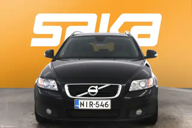 Musta Farmari, Volvo V50 – NIR-546