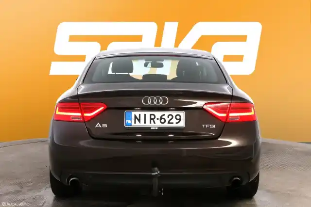 Ruskea (beige) Viistoperä, Audi A5 – NIR-629