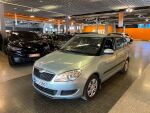 Vihreä Farmari, Skoda Fabia – NIS-380, kuva 1