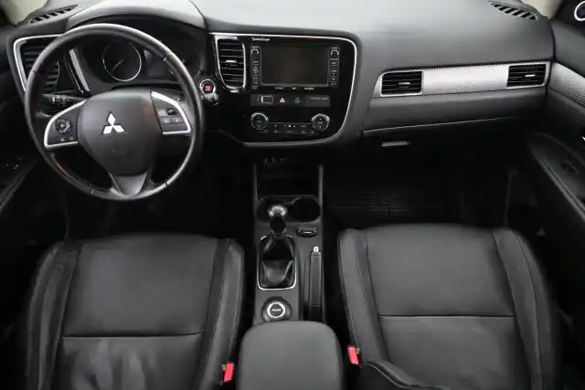 Ruskea (beige) Farmari, Mitsubishi Outlander – NIS-683