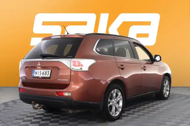 Ruskea (beige) Farmari, Mitsubishi Outlander – NIS-683
