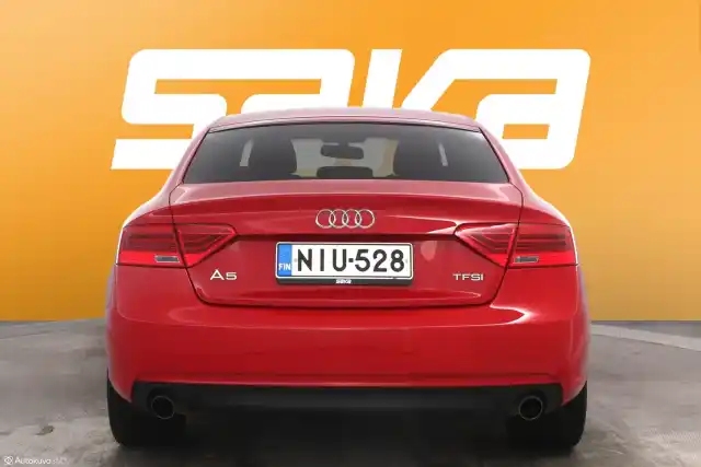 Punainen Viistoperä, Audi A5 – NIU-528