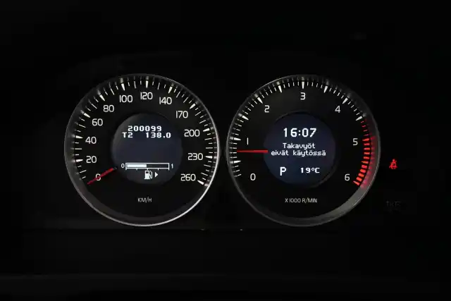 Beige Farmari, Volvo V60 – NIX-290