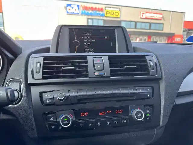 Sininen Viistoperä, BMW 116 – NIY-961