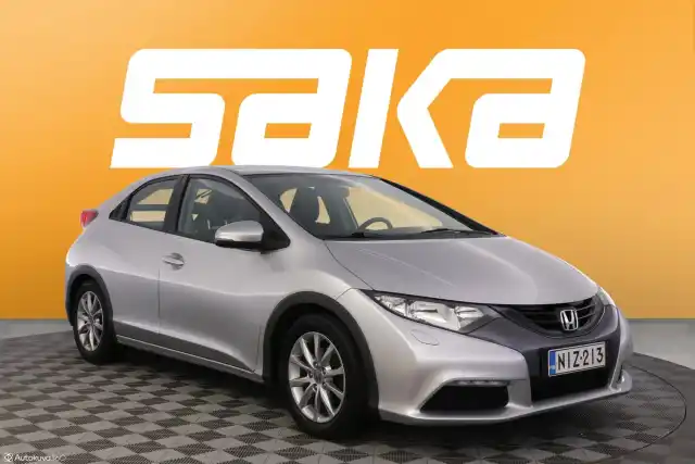 Harmaa Viistoperä, Honda Civic – NIZ-213