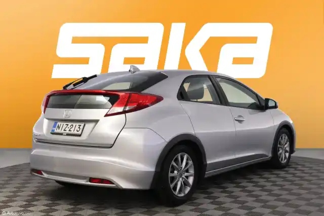 Harmaa Viistoperä, Honda Civic – NIZ-213