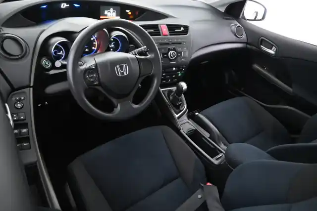 Harmaa Viistoperä, Honda Civic – NIZ-213